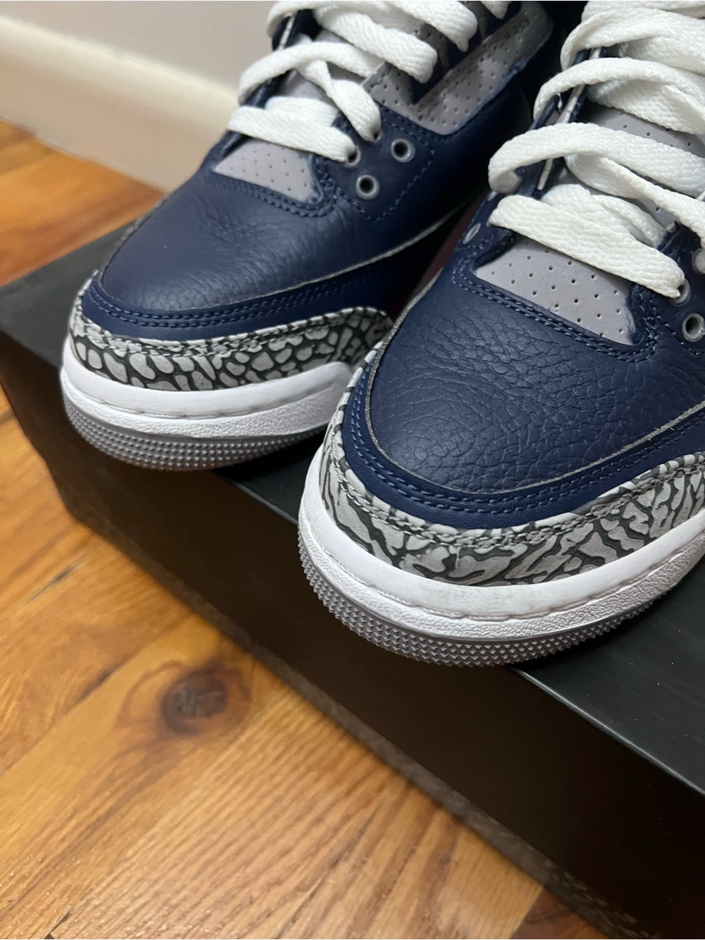 Jordan Retro 3 “Georgetown” - Picture 3 of 4